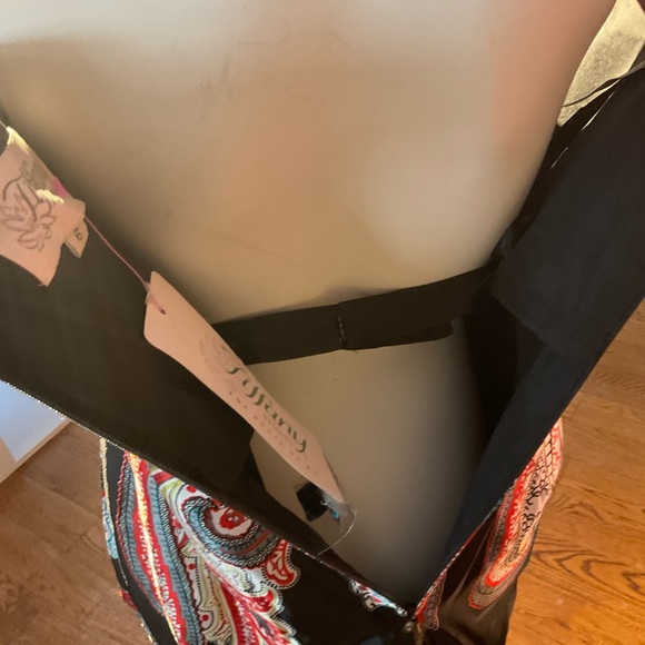 Women’s Tiffany Designs Mermaid Style Dress Size 6 Strapless Beaded Padded Top - Picture 8 of 9